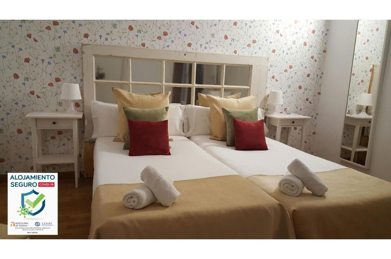 Petit Hotel Barcelona Buitenkant foto